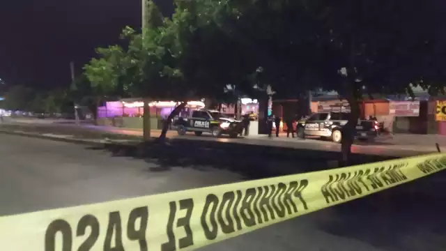 De manera preliminar se supo que la víctima tuvo un altercado con un vendedor de droga y se presume que esto derivó en su muerte