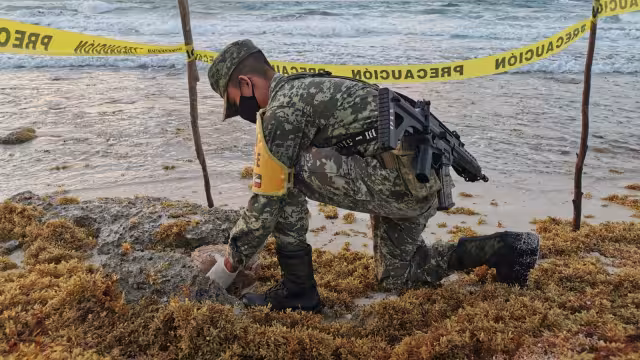Las autoridades acudieron para asegurar la zona del recale