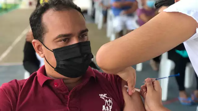 Los rezagados mayores de edad en Cozumel recibirán la vacuna de dosis única, CanSino