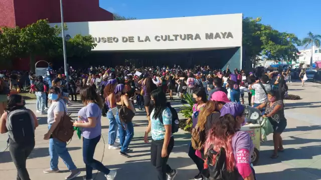 Elementos de la Policía Quintana Roo ya despliegan un operativo preventivo sobre la avenida de los Héroes