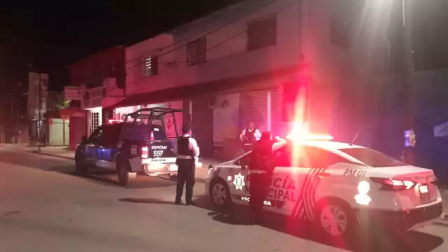 Vecinos de la calle 29 entre 26 y 26 A de la colonia Centro denunciaron agresión a una mujer en un edificio de apartamentos