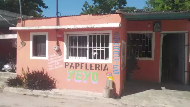 Papelerías de Sabancuy se preparan para el regreso a clases tras bajas ventas