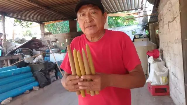 Marco Antonio Poot Kantún pertenece a una dinastía de fabricantes de velas en Campeche