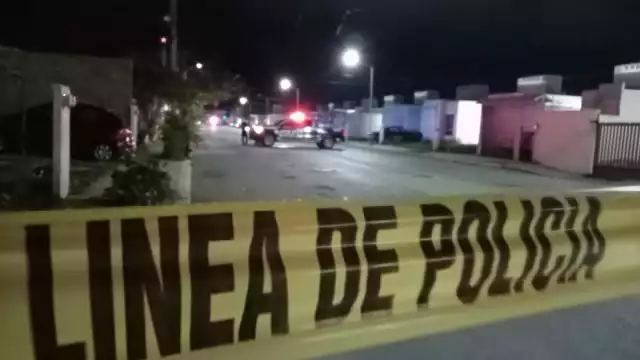 El cuerpo del hombre fue llevado al Semefo de Cancún, en espera de ser identificado, luego de ser asesinado a balazos