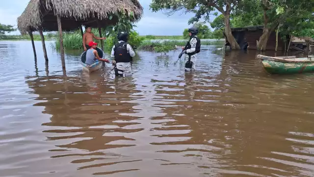 Las crecidas de los ríos en Veracruz han generado algunas afectaciones a diversos municipios