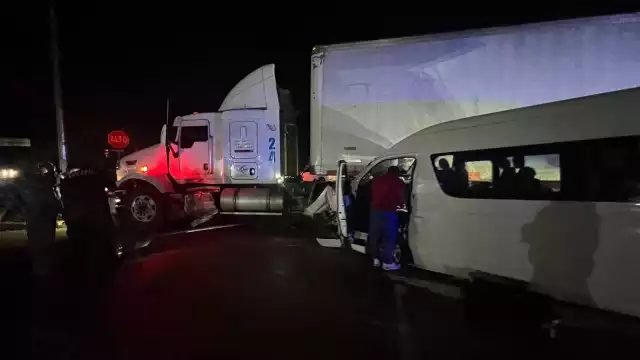 La Van de turismo venía de Playa del Carmen