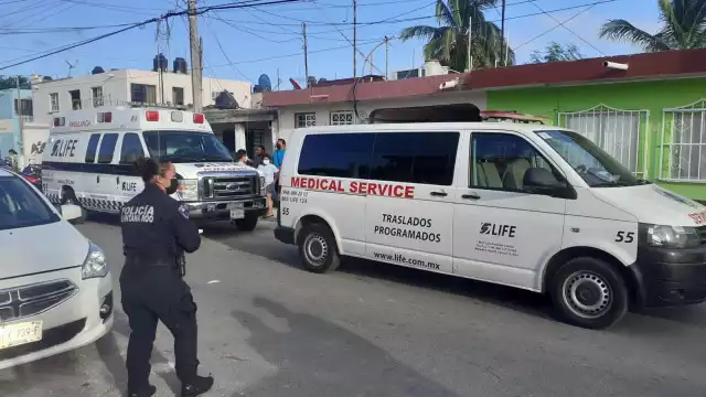 Los Hermanos Chan son conocidos en la isla debido a su gran arraigo por los carnavales con sus tradicionales comparsas