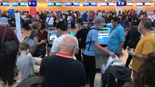 Las aerolíneas avisarán a sus pasajeros sobre las reprogramaciones de los vuelos hacia Boston desde el aeropuerto de Cancún