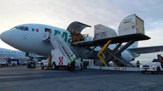 Las vacunas de Pfizer-BioNTech que llegaron a la Ciudad de México fueron compradas por medio del mecanismo Covax, y se usará para inmunizar a menores de edad