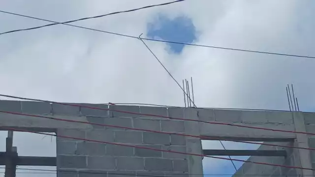 Accidente laboral en Escárcega: Albañil sobrevive a descarga de alta tensión