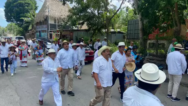 Este primer evento se llevó a cabo en 10 puntos de Bacalar