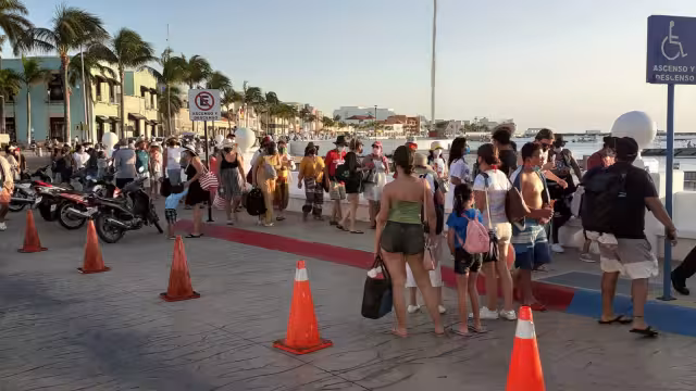 Suman más de 800 turistas los que se han quedados varados en esta temporada vacacional