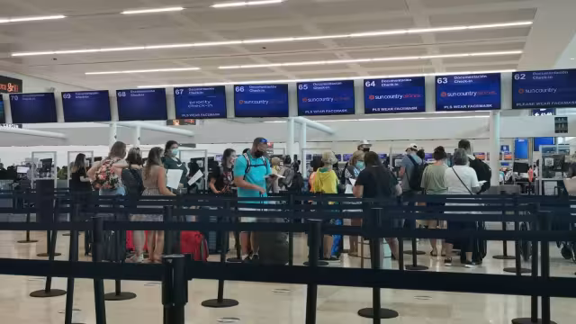 Aeropuerto Internacional de Cancún