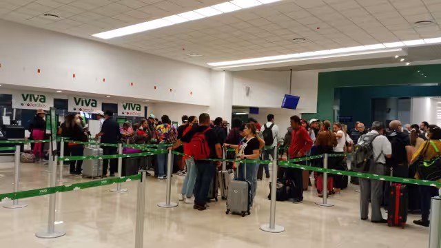 Los cuatro vuelos llegaron minutos tarde al aeropuerto de Mérida