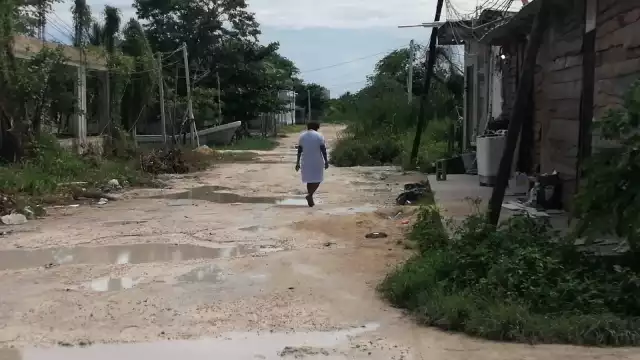 Los servicios básicos son tan precarios que muchos habitantes no permanecen bastante tiempo en el ejido