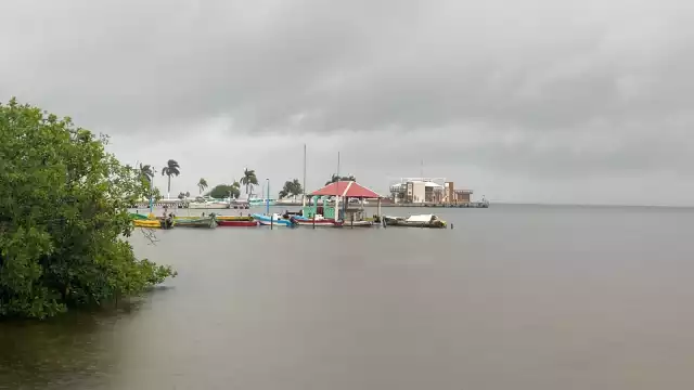 Protección Civil activó varios refugios temporales en Chetumal ante la cercanía de Lisa