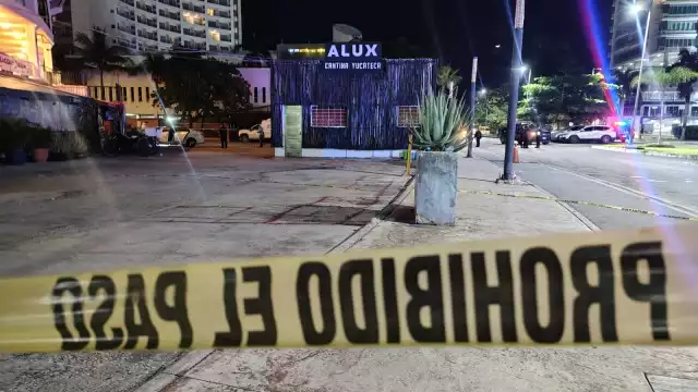 Paramédicos de una empresa privada llegaron al sitio ; sin embargo,  confirmaron que el agente había fallecido