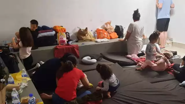 En varias ocasiones, familias han denunciado retención sin fundamento, en el aeropuerto de Cancún