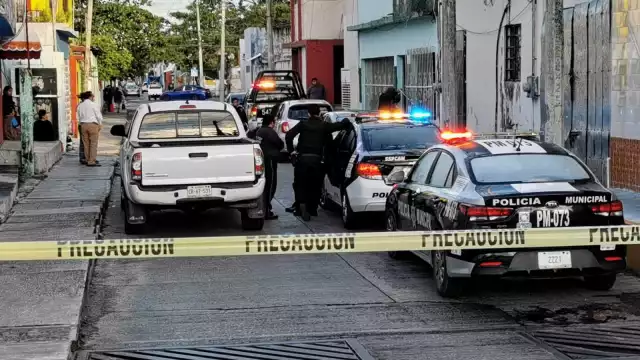 La familia solicitó apoyo de los paramédicos, pero fue en vano. La joven no tenía signos vitales