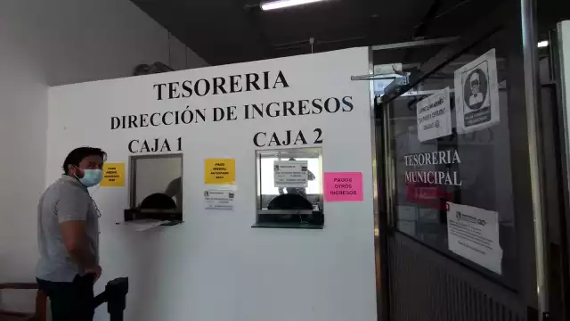 Más de 74 mil pesos al mes se pagan entre el secretario particular y la secretaria privada de la Alcaldesa de Puerto Morelos