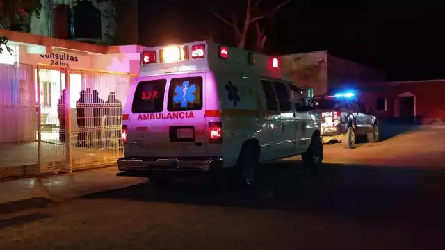El hombre fue enviado al hospital de Tekax para valoración, pero por la severidad de sus heridas lo trasladaron a Mérida