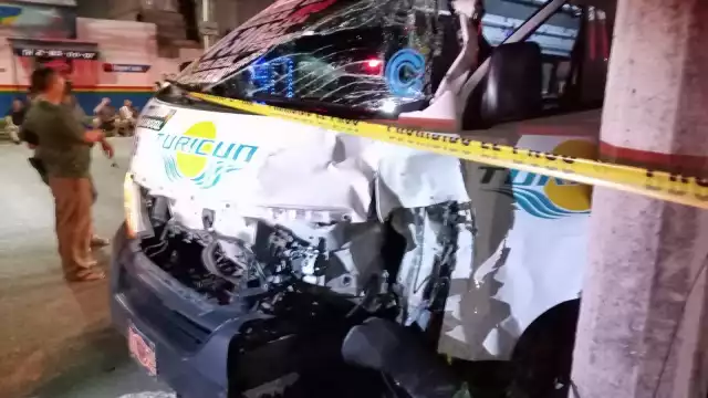 Los pasajeros quienes manifiestan dolores en el cuerpo, están a la espera de la aseguradora para que les den un pase médico