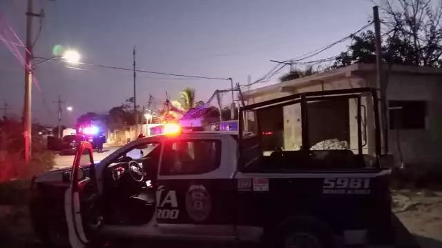 El lugar llegaron elementos policiales y de la Semefo para el levantamiento del cuerpo