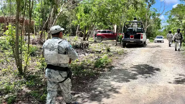 Elementos de la Policía Municipal de Cancún se trasladaron a la escena y confirmaron el hallazgo
