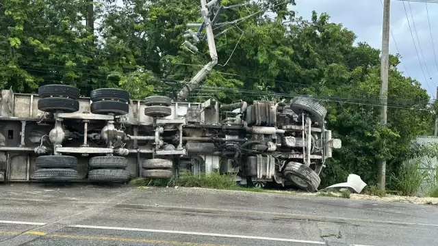 El accidente dejó sin luz a un hotel cercano