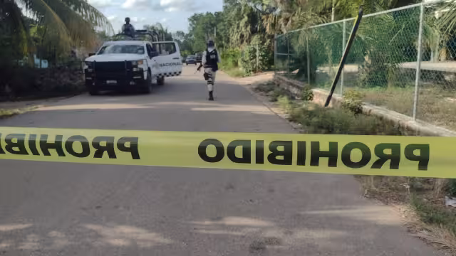 Se presume son cinco personas detenidas