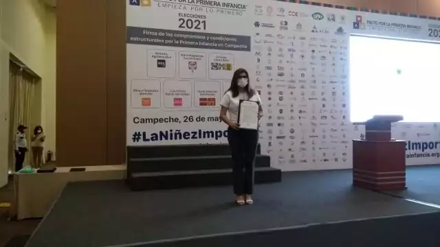 Uno a uno los candidatos a la gubernatura acudieron a firmar el documento en pro de la primera infancia