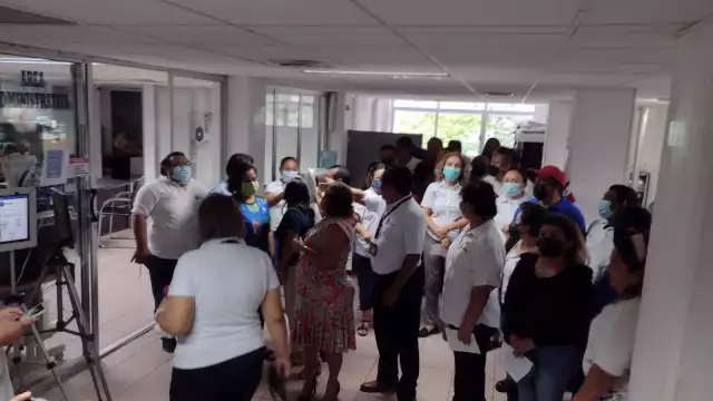 Los manifestantes indicaron que el Tecnológico Nacional de México en Felipe Carrillo Puerto incumplió los acuerdos sobre la asignación de plazas