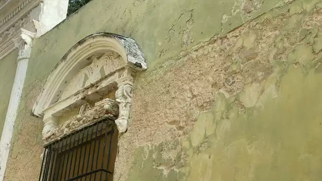En el mes de agosto del 2022, la fachada de una casona antigua reblandeció dejando cuantiosas afectaciones
