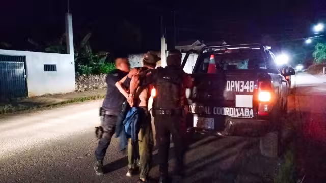 El hombre intentó esconderse, pero fue detenido por la SSP Yucatán