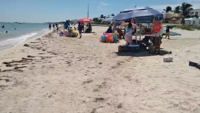 Los bañistas aprovecharon que el sitio no estaba siendo vigilado por policías