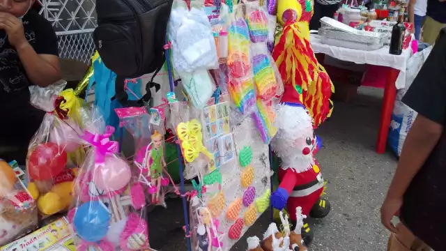 De acuerdo con los comerciantes, las 48 horas previas a los festejos de Navidad les representan una derrama económica crucial para anticiparse a la “cuesta de enero”