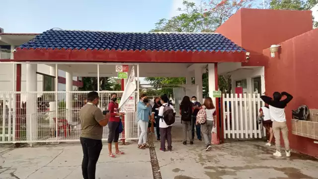 Hasta el.momento, las autoridades policiales han descartado poner en marcha el programa "Operativo Mochila"