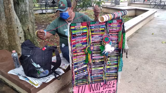 El indígena campechano Netza Euán tiene más de cuatro décadas dedicado a preservar su cultura