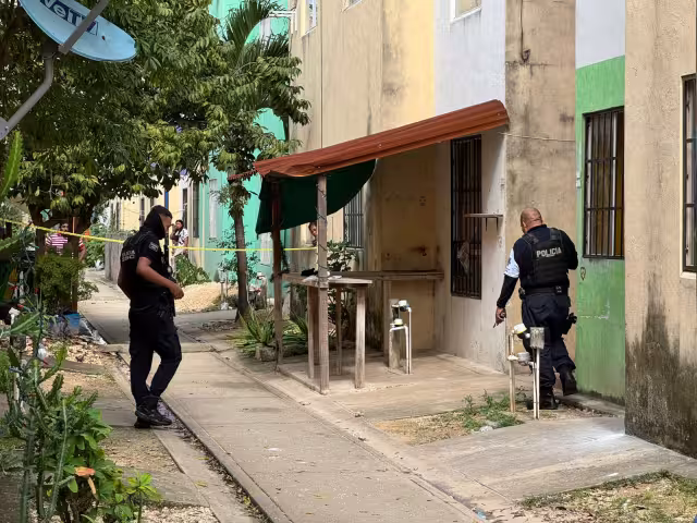 Los responsables huyeron en una mototaxi, pero fueron detenidos por las autoridades