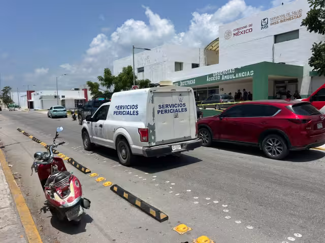 El occiso fue llevado por el conductor hacia el hospital en donde perdió la vida