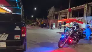 En la zona, la Policía Quintana Roo, mantiene un operativo en busca de los agresores los cuales al parecer huyeron