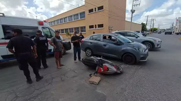 Al lugar llegaron elementos de la Cruz Roja para su atención Al lugar llegaron elementos de la Cruz Roja para su atención