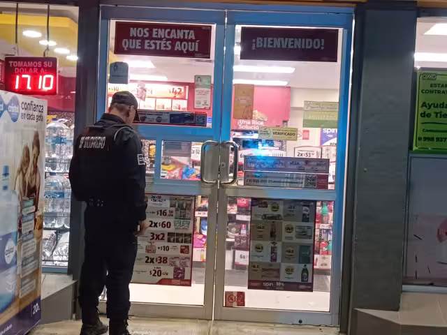 Asaltan tienda en Playa del Carmen