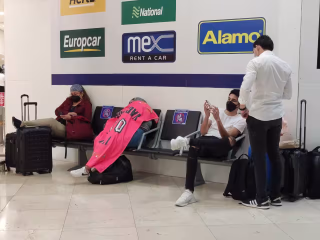 Pasajeros tuvieron que esperar más del tiempo para poder abordar el vuelo 823 de la ruta Mérida-CDMX