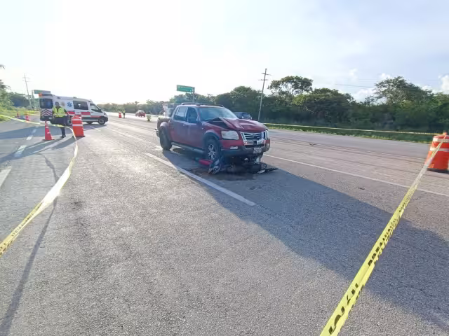 Mujer muere al ser impactada por camioneta en Mocochá