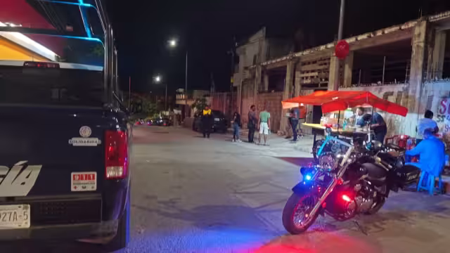 En la zona, la Policía Quintana Roo, mantiene un operativo en busca de los agresores los cuales al parecer huyeron