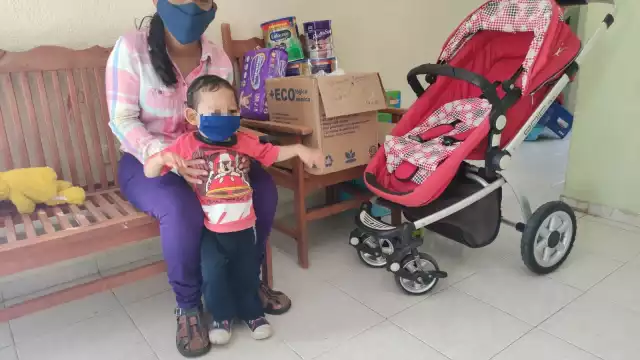 La mujer recibió ayuda en especie y en efectivo por un total de seis mil pesos, los usará para costear los gastos que se vayan generando