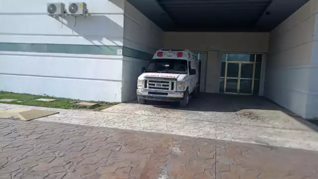 Tras ser privado de la libertad por hombres armados y levantado en un vehículo compacto golpeado, pero logró escapar