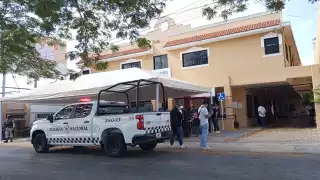 Las boletas son entregadas en el Consejo Electoral de la colonia México de Mérida