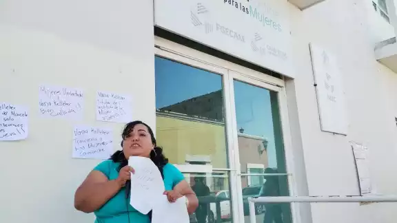 La mujer señaló que el Instituto de la Mujer en Campeche no ha sido eficiente con su titular La mujer señaló que el Instituto de la Mujer en Campeche no ha sido eficiente con su titular